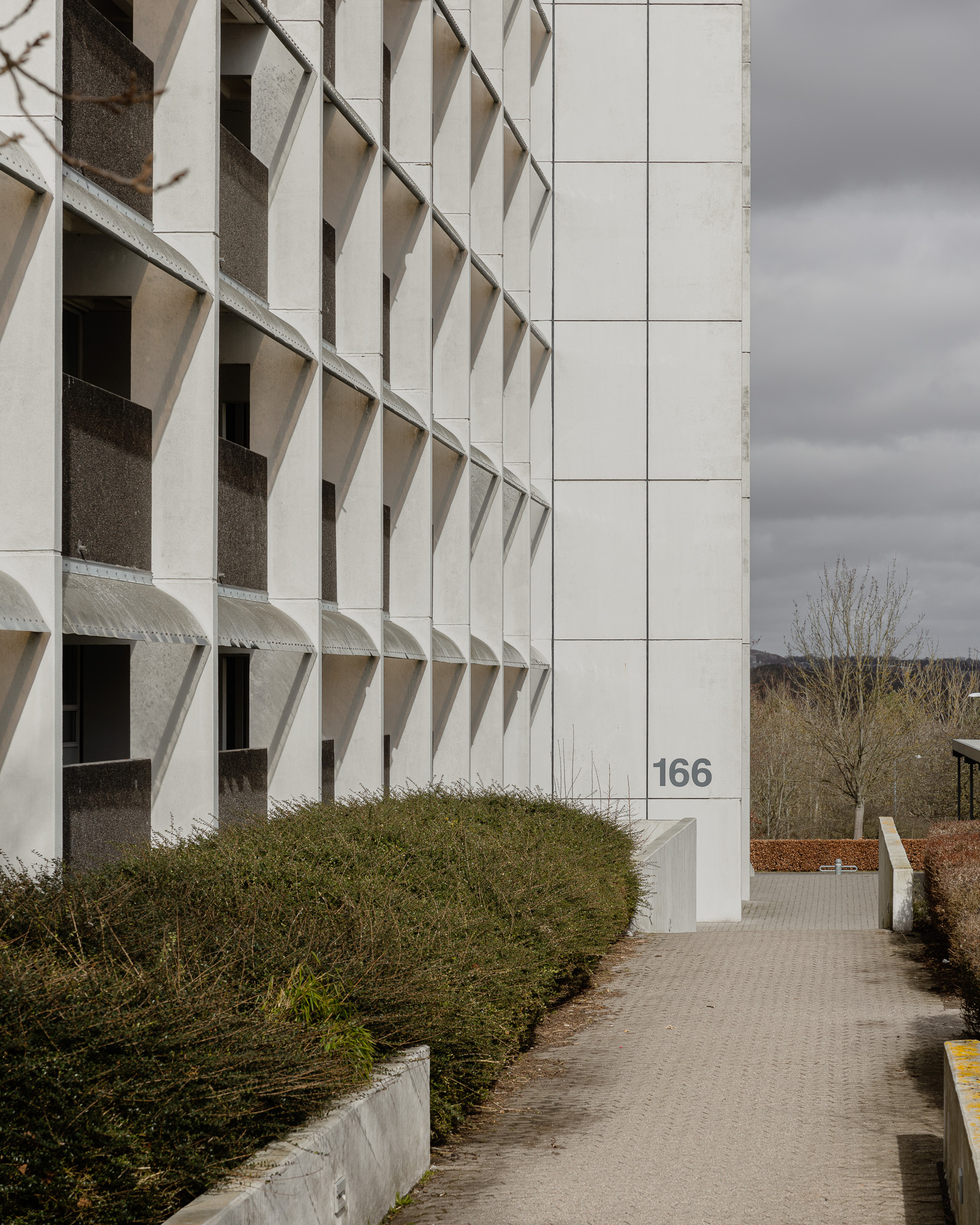 Ravnsbjergkirken og Grøfthøjparken