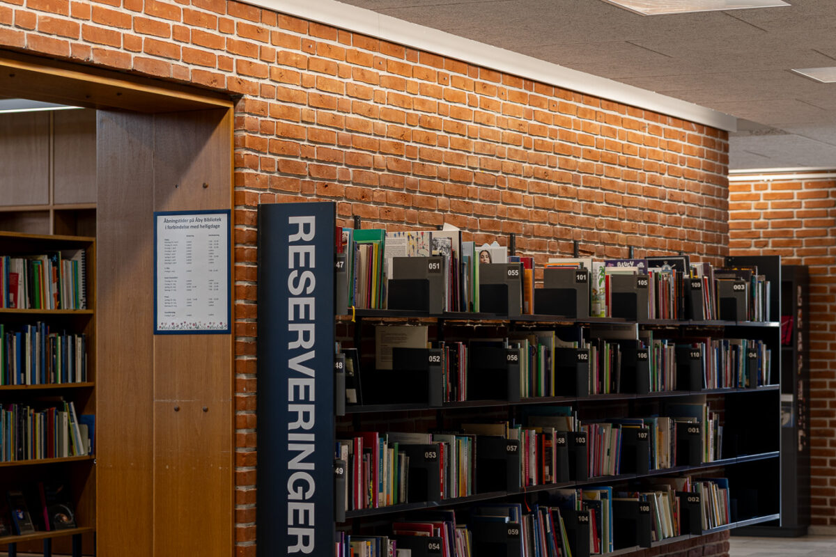 Arkitekturfotografi: Åby Bibliotek — A. Gravers og J. Richter (6)