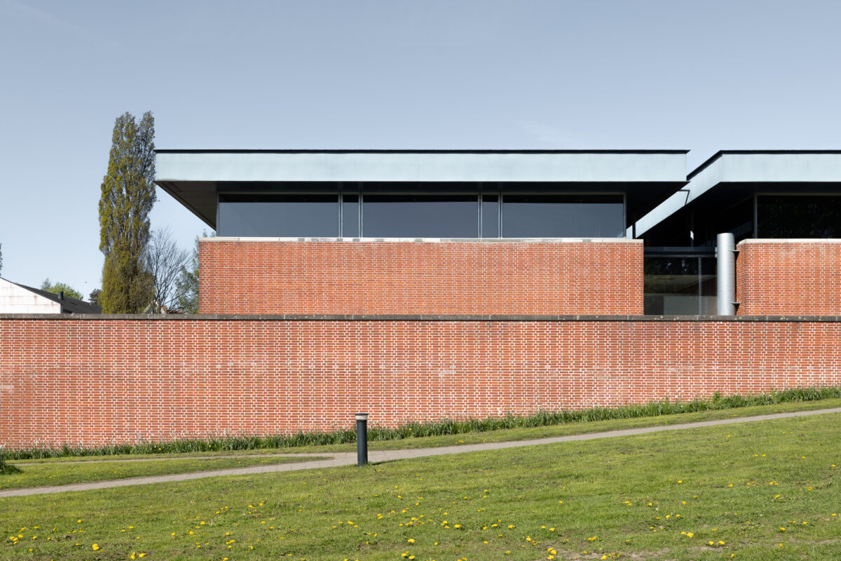 Arkitekturfotografi: Åby Bibliotek — A. Gravers og J. Richter (11)