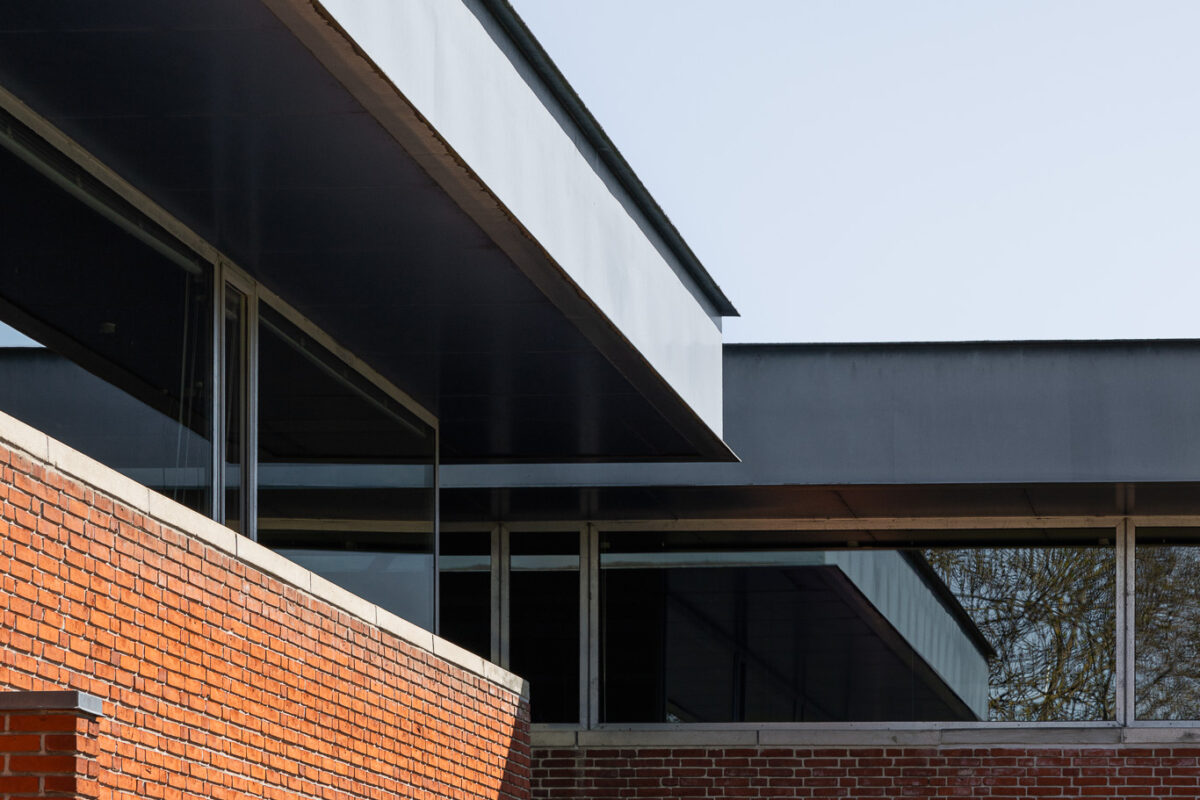 Arkitekturfotografi: Åby Bibliotek — A. Gravers og J. Richter (16)